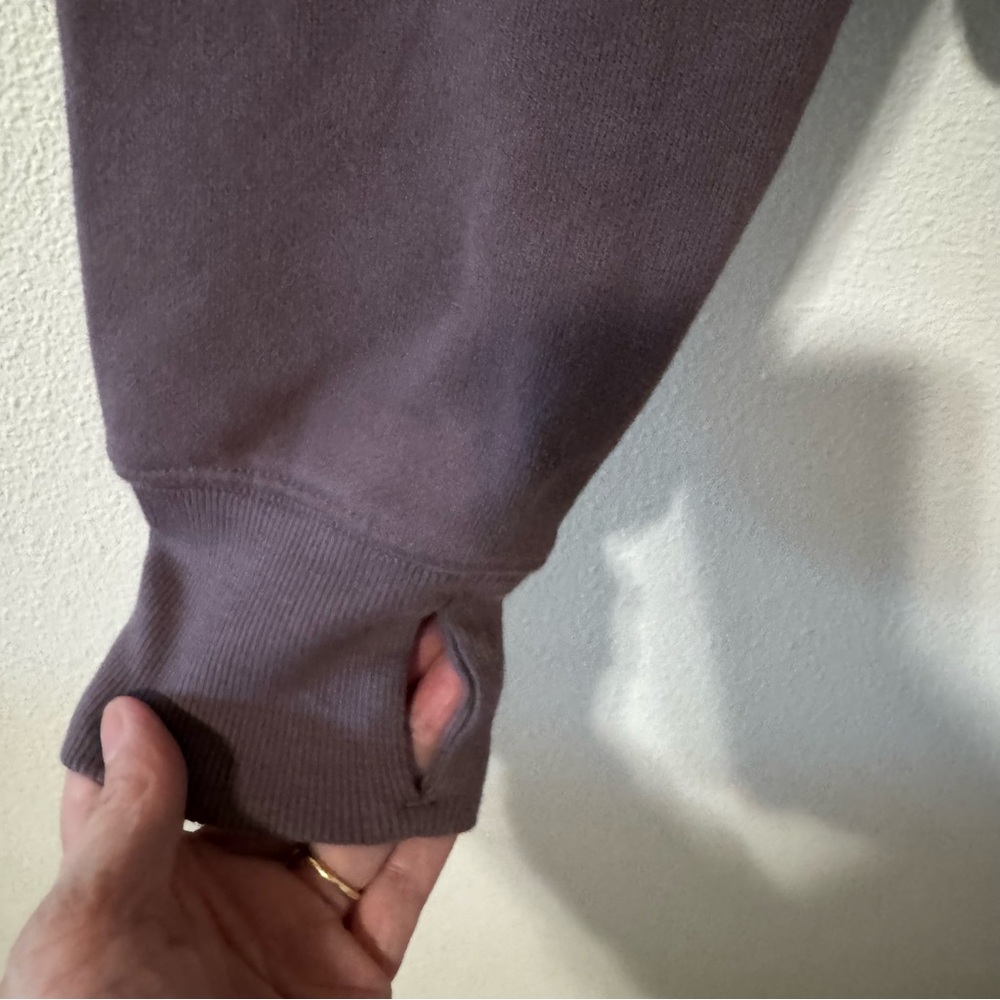 Aritzia TNA Cozy Fleece Boyfriend Zip Up Sweatshirt Dusty Purple Cropped-2XS - Picture 6 of 10